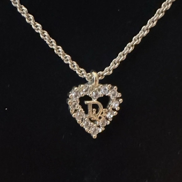 Dior Jewelry - Christian Dior Logo Rhinestone
Heart Necklace Gold
Authenticated
